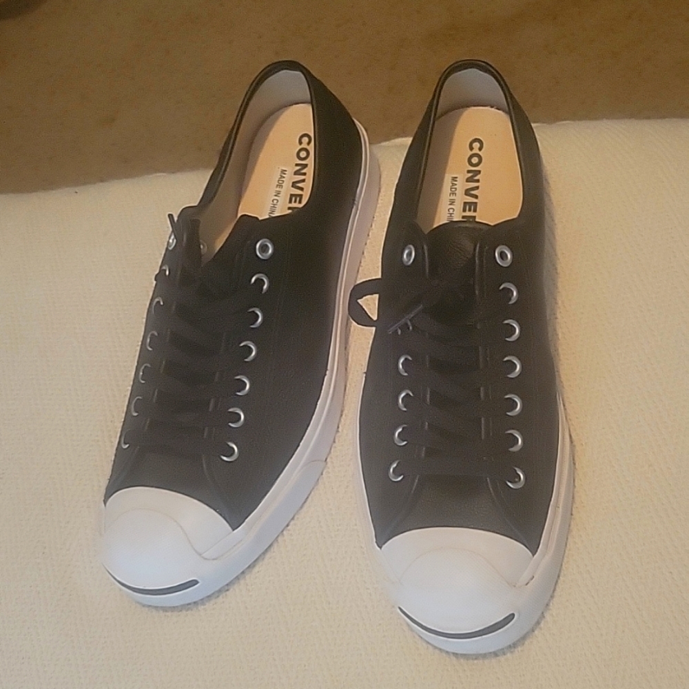 Black leather men's converse worn one time